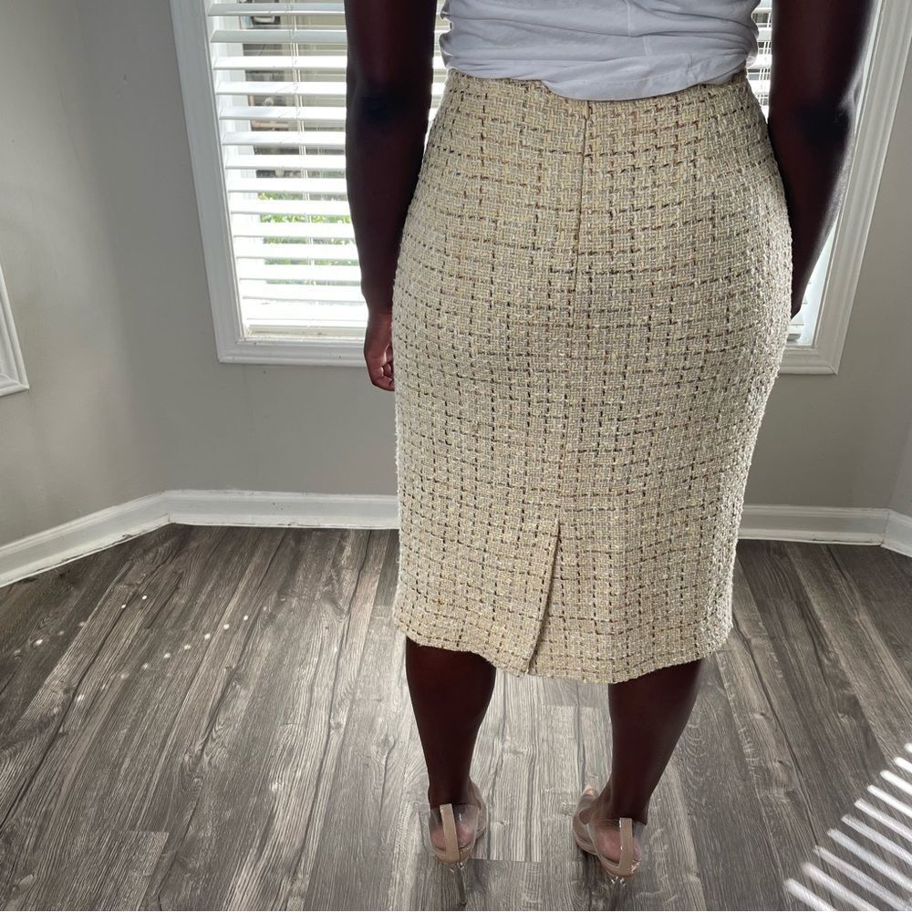 Oscar de la Renta Vintage Tweed Blazer and Pencil Skirt Suit - Picture 10 of 15